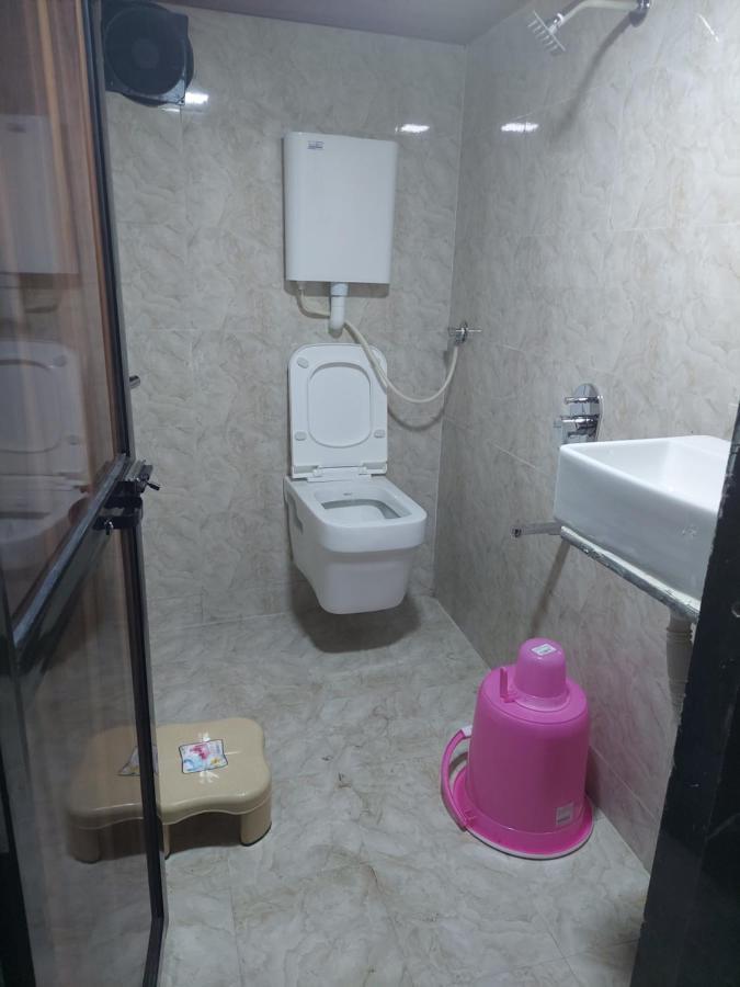 Asra Dormitory For Male And Female Мумбаї Екстер'єр фото